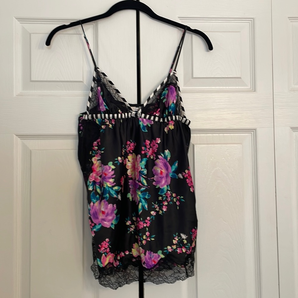 Victoria’s Secret flower night top